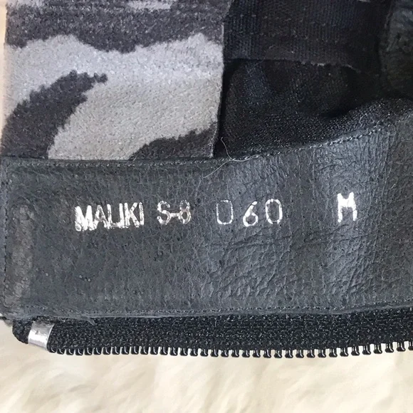 Donald Pliner Maliki Zebra Print Leather Heeled Boots Booties 6 M - Picture 11 of 12